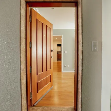 Appartamento Bright Deluxe By Hosty *