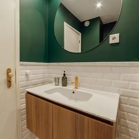 Appartamento Bright Deluxe By Hosty